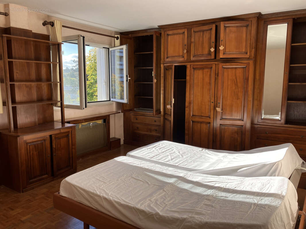 Appartement à OULLINS