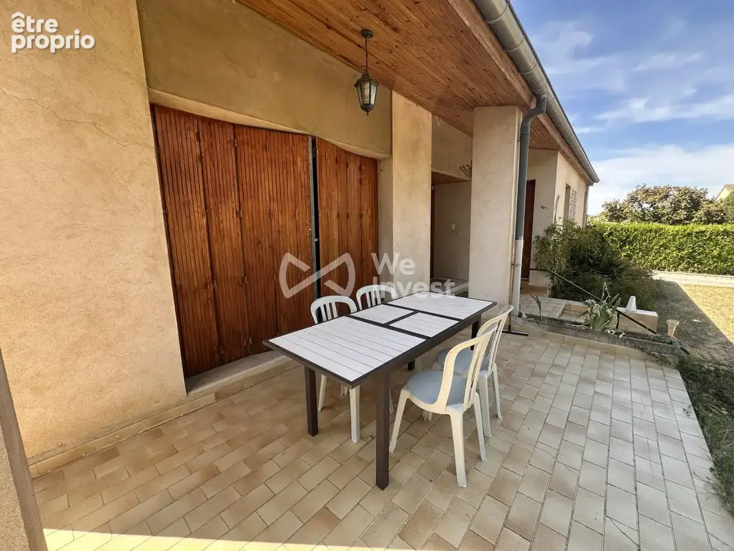 TERRASSE AVANT