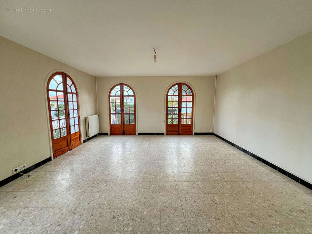 Maison à VAUX-SUR-MER