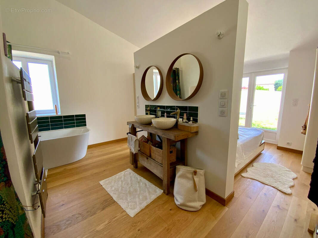 Maison Pons 6 pièce(s) 181 m2 - photo 5