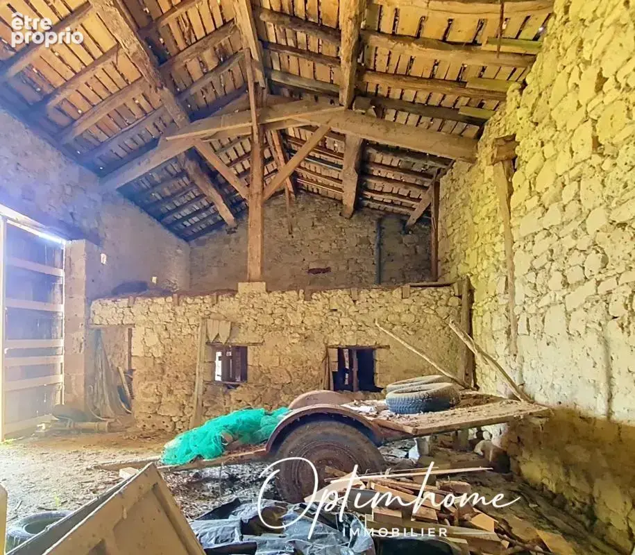 Ensemble immobilier en pierres avec dépendances - photo 7