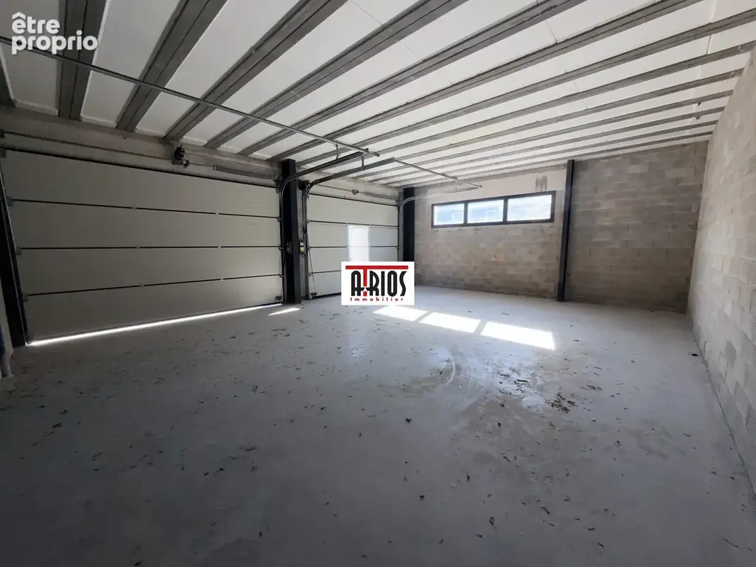 Commerce 240 m² à vendre à Tourves (83170) - photo 9