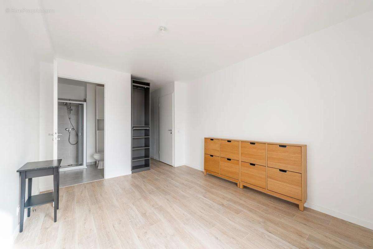 Appartement à BUSSY-SAINT-GEORGES