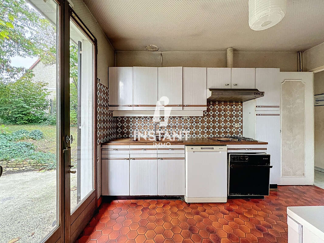 Maison à LINAS
