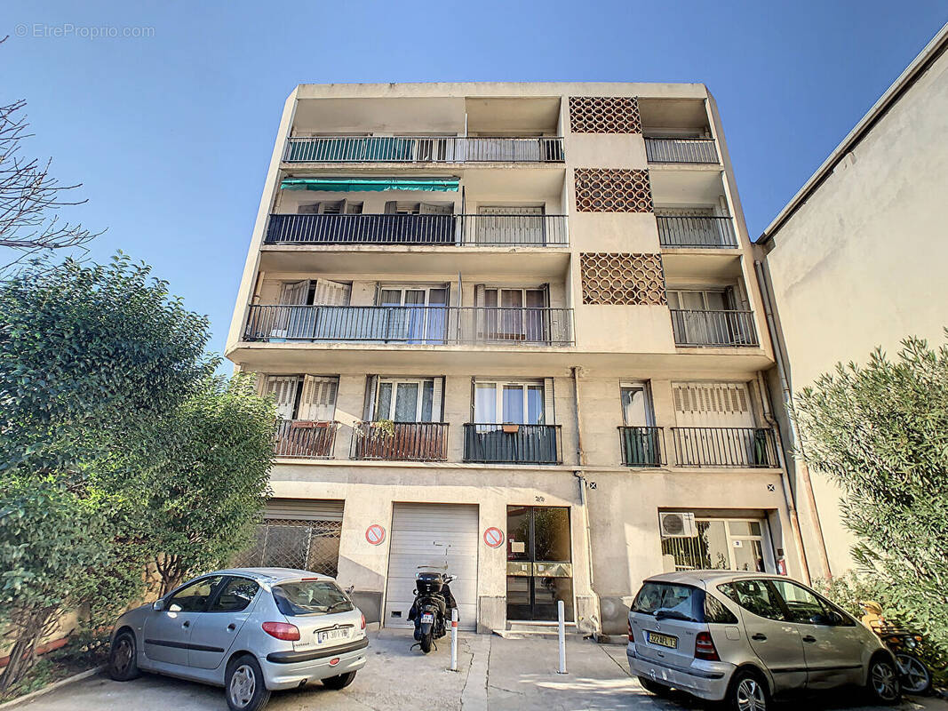 Appartement à MARSEILLE-14E