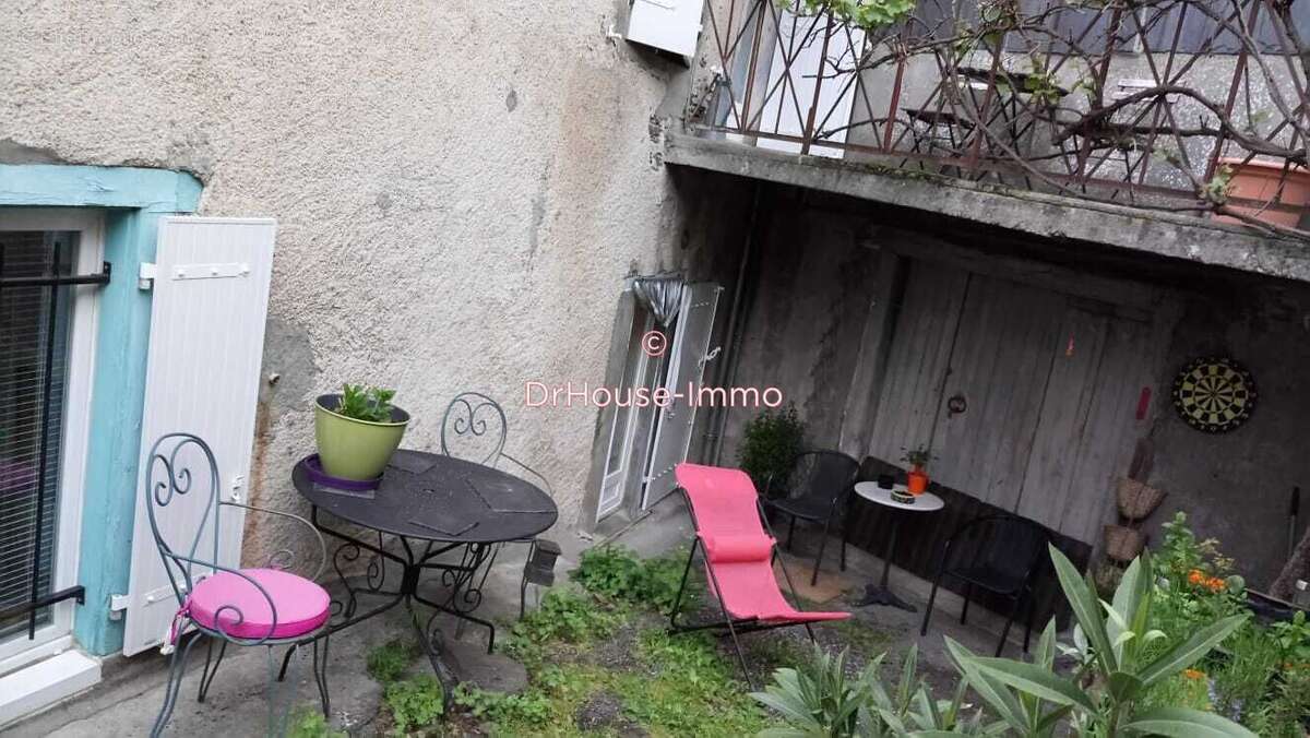 Maison à CUXAC-CABARDES