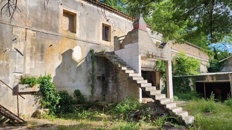 Maison à SAINT-JEAN-DE-VEDAS
