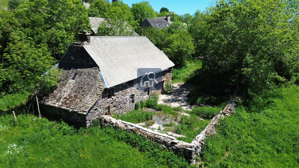 Maison à SAINT-CHELY-D'AUBRAC
