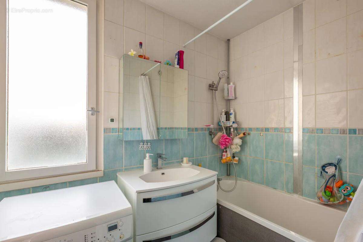 Appartement à VAULX-EN-VELIN