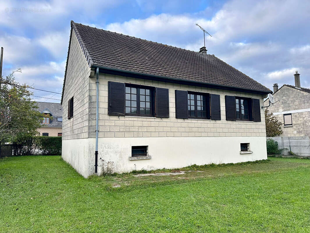 Maison à VIRY-NOUREUIL