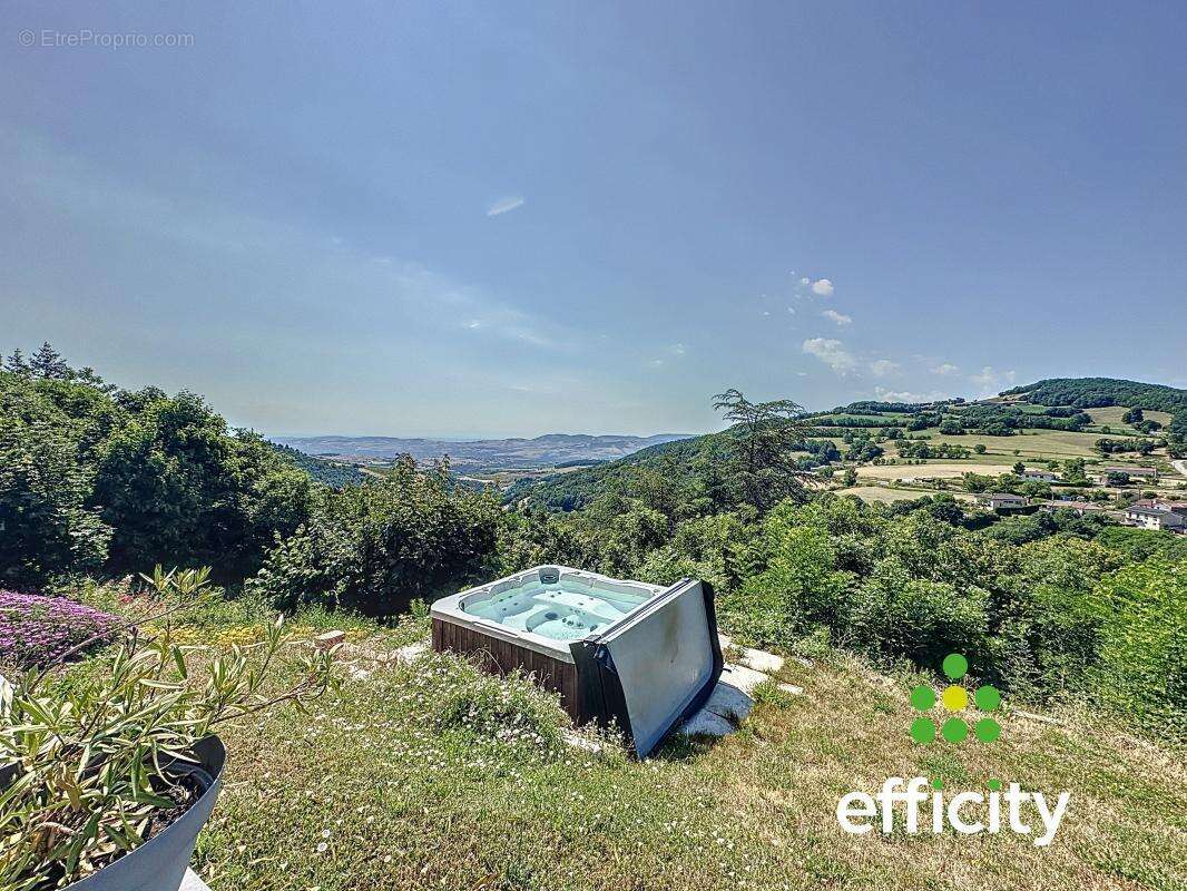 Maison à SAINTE-CATHERINE