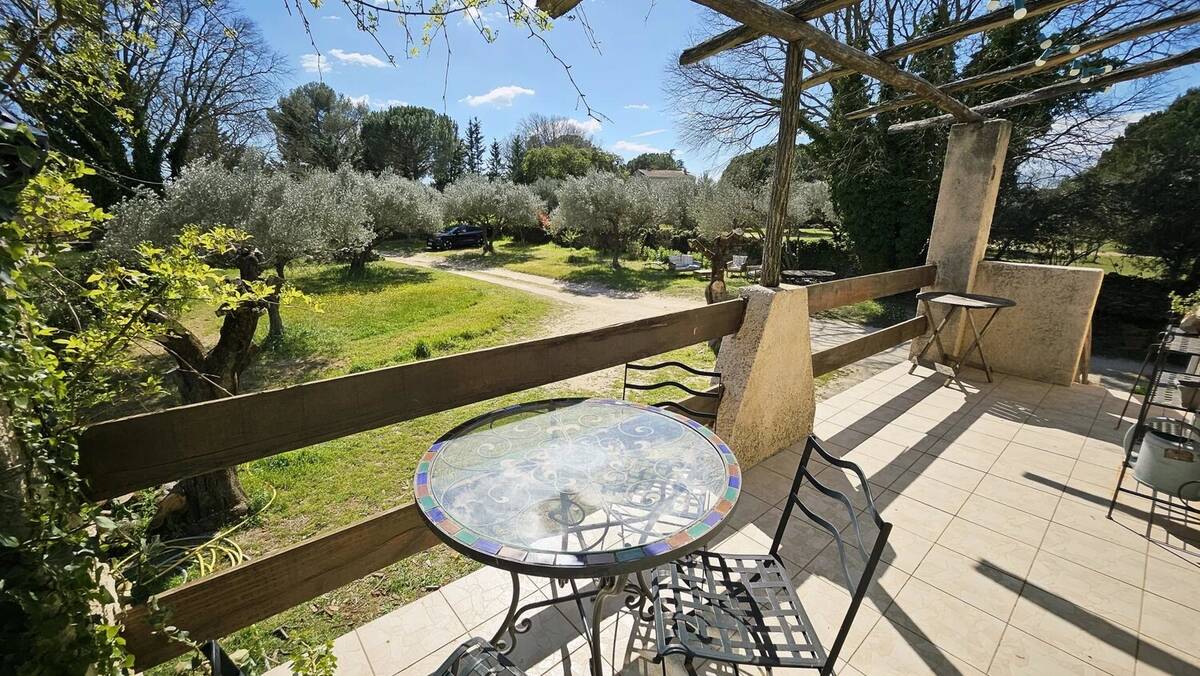 Maison à MONTAREN-ET-SAINT-MEDIERS