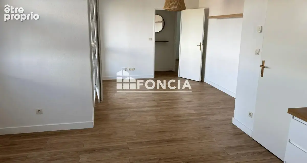 Exclusivite amiens ouest appartement de type 3 de 65.2 m2 avec terrasse et parking le tout en tres bon etat et disponible de sui - photo 3