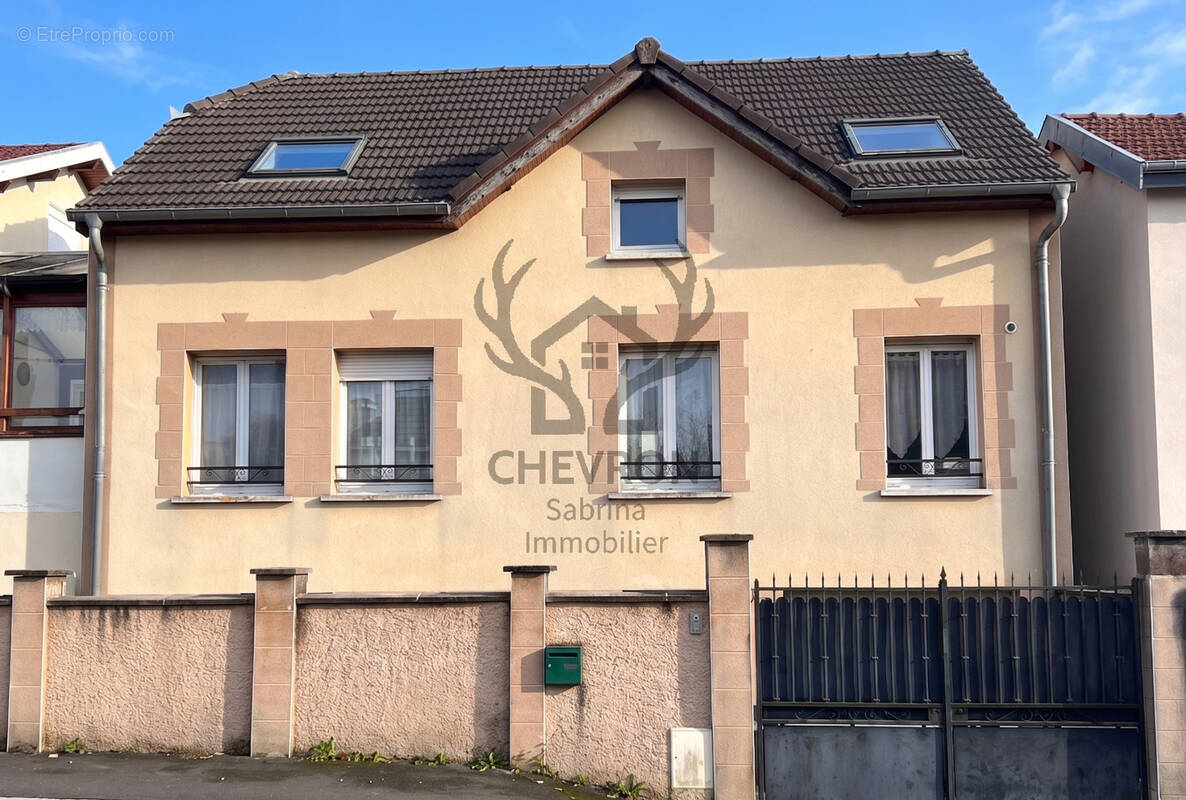 Maison à CHARLEVILLE-MEZIERES