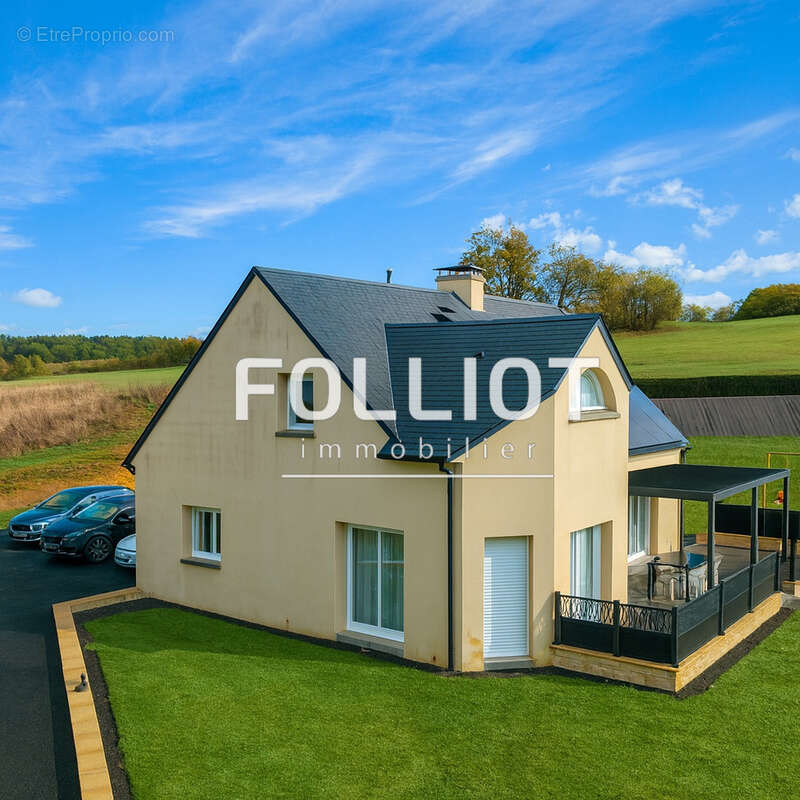 Maison à SAINT-MARTIN-DES-BESACES