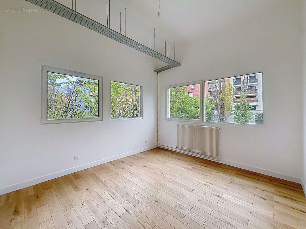 Appartement à SURESNES