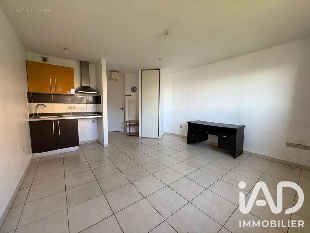 Photo 3 - Appartement à SAINT-DENIS
