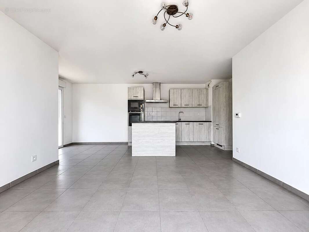 Appartement à MARSEILLE-13E