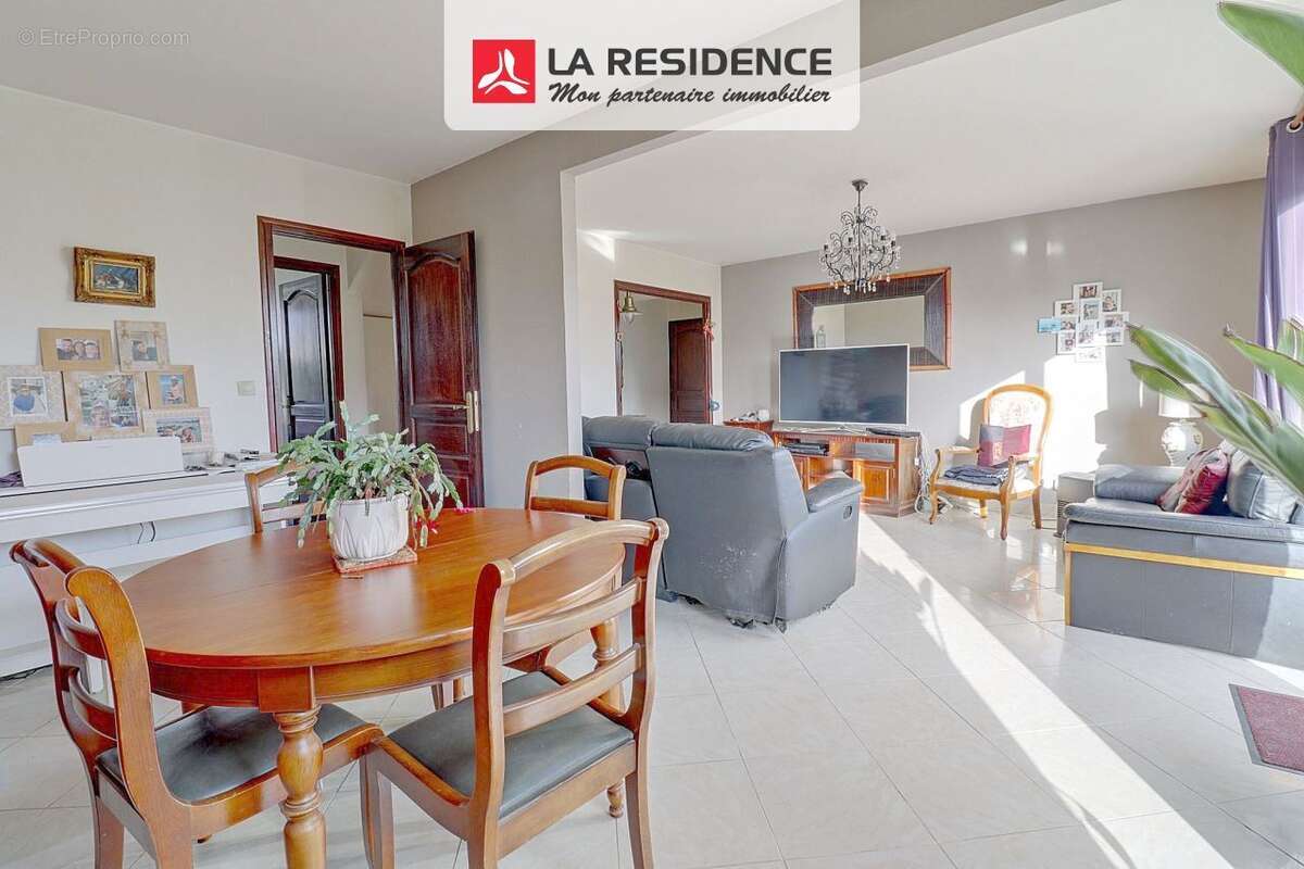 Maison à VERNEUIL-SUR-SEINE