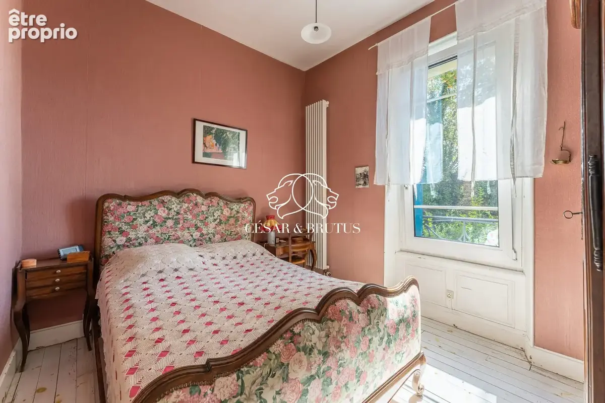 Maison 190 m² à Vic-Le-Comte  - photo 5
