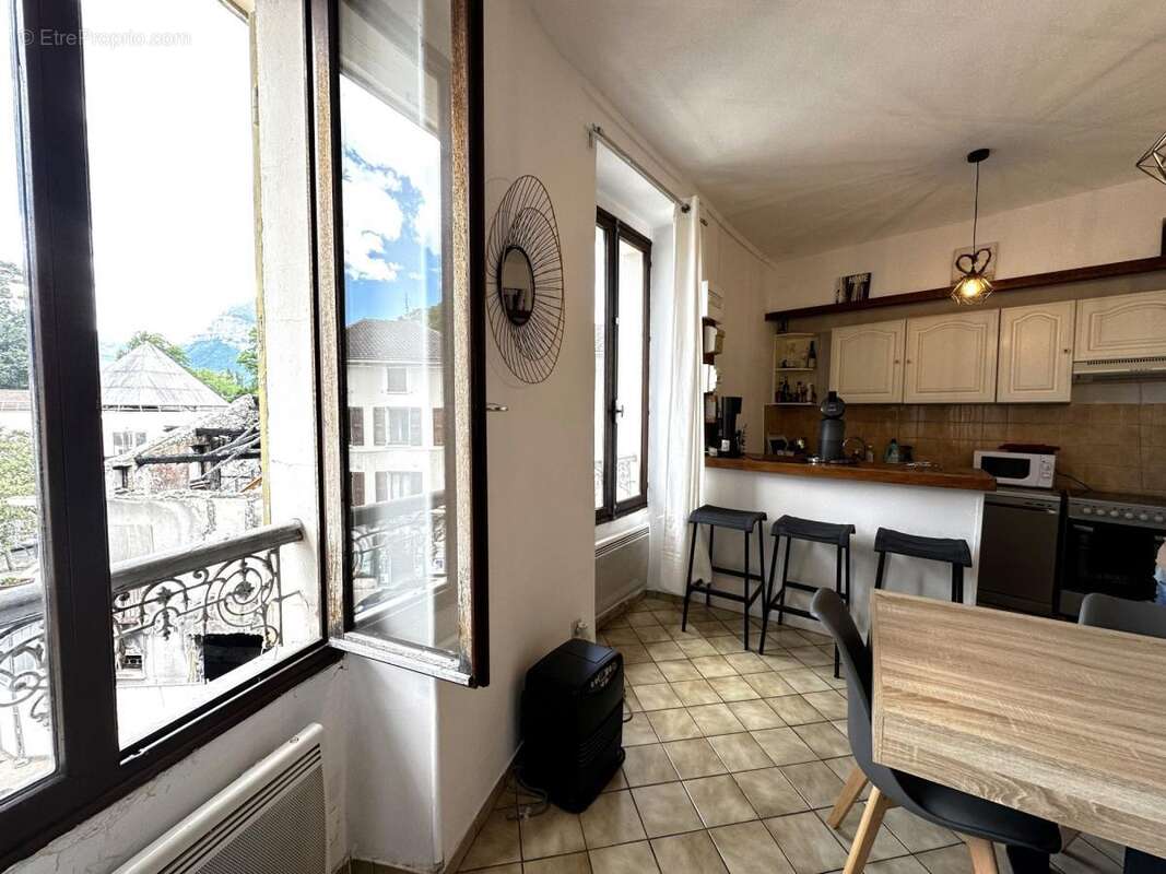 Appartement à SASSENAGE