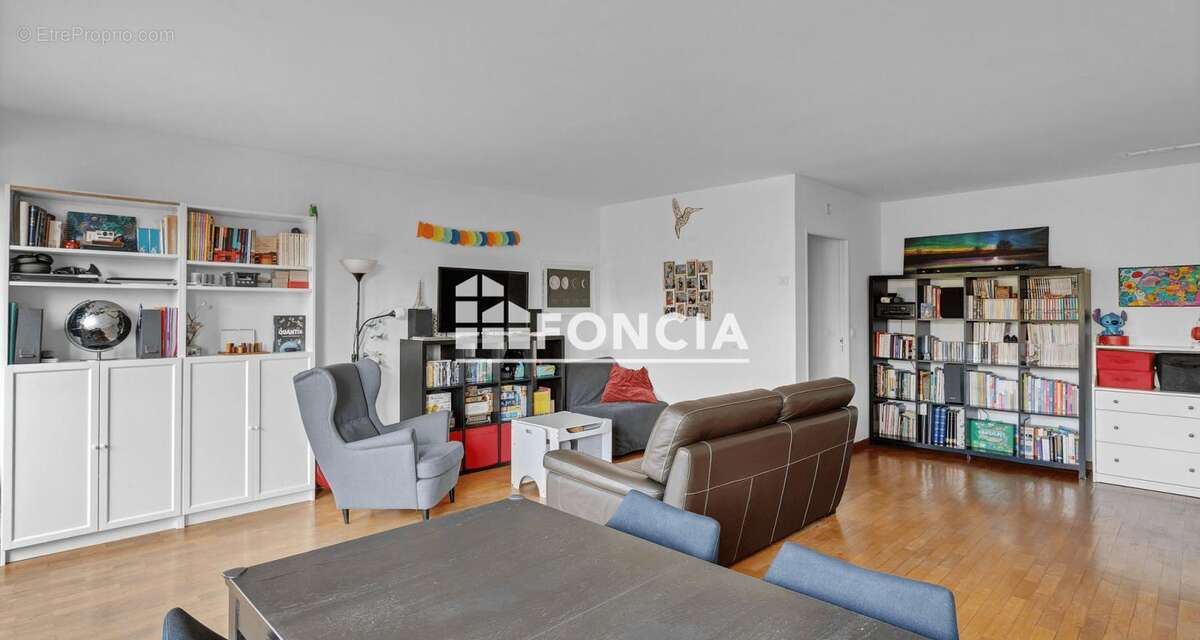 Appartement à BOURG-LA-REINE