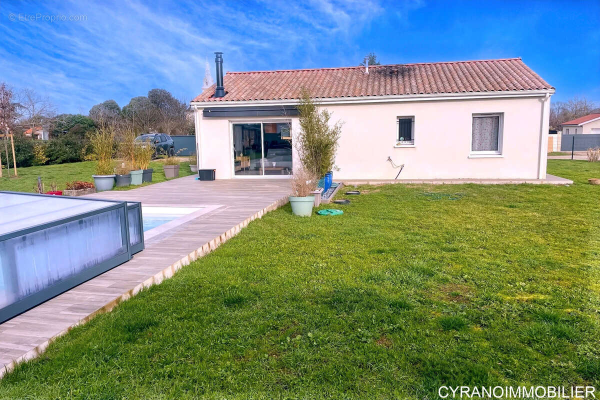 Maison à LAMONZIE-SAINT-MARTIN