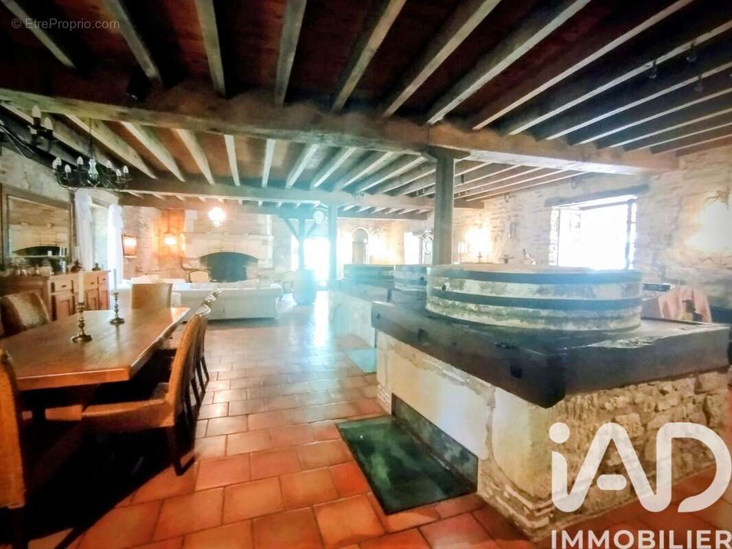 Maison 400 m² à Grateloup-Saint-Gayrand  - photo 7