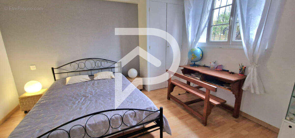 Maison à COULOUNIEIX-CHAMIERS