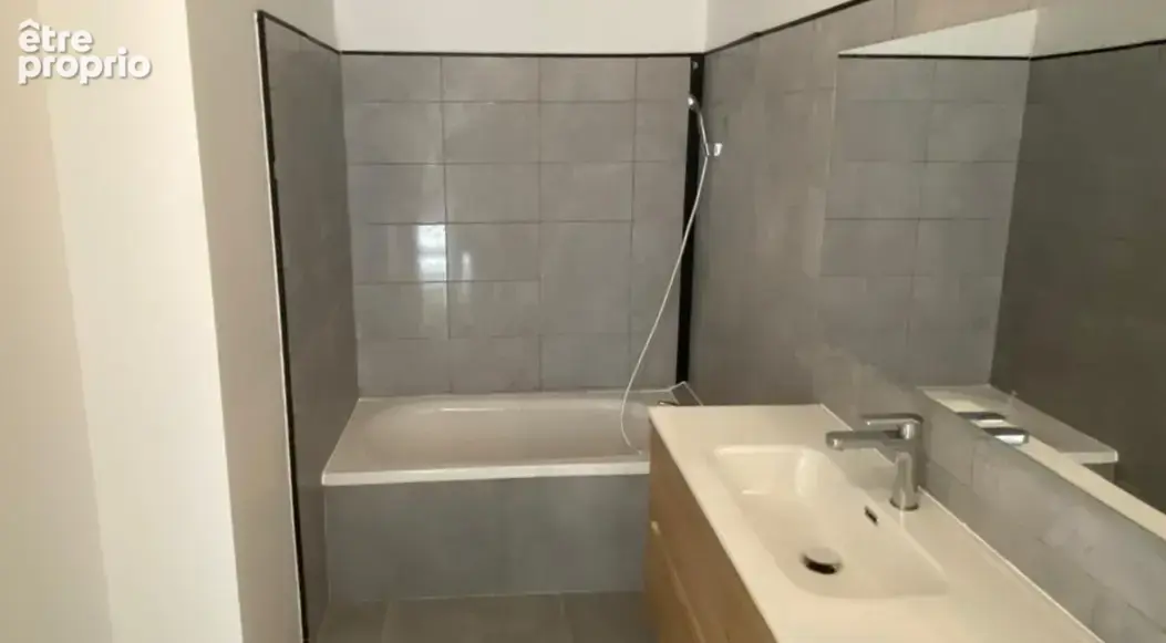 Appartement t2   60 m2   balcon 11 m2   dernier étage - photo 5