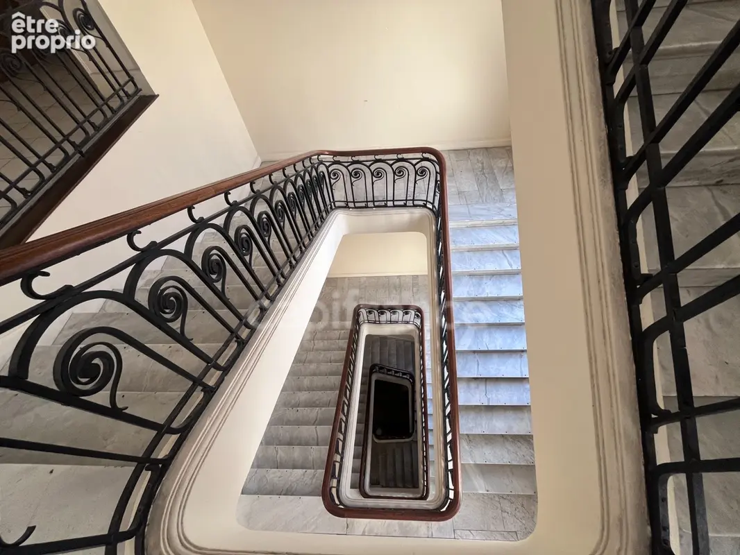 Appartement de caractère avec vue  – Place Verdun à Tarbes - photo 6