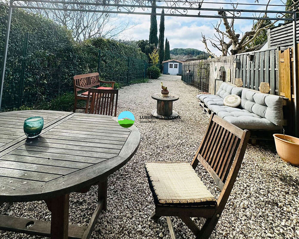 SAINT DIDIER Charmante maison de village en pierre de 100 m² sur 293m² de terrain . - photo 2