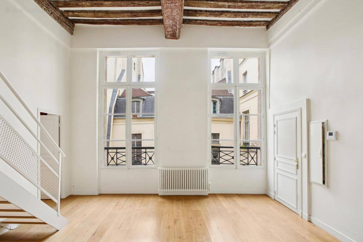 Appartement à PARIS-4E