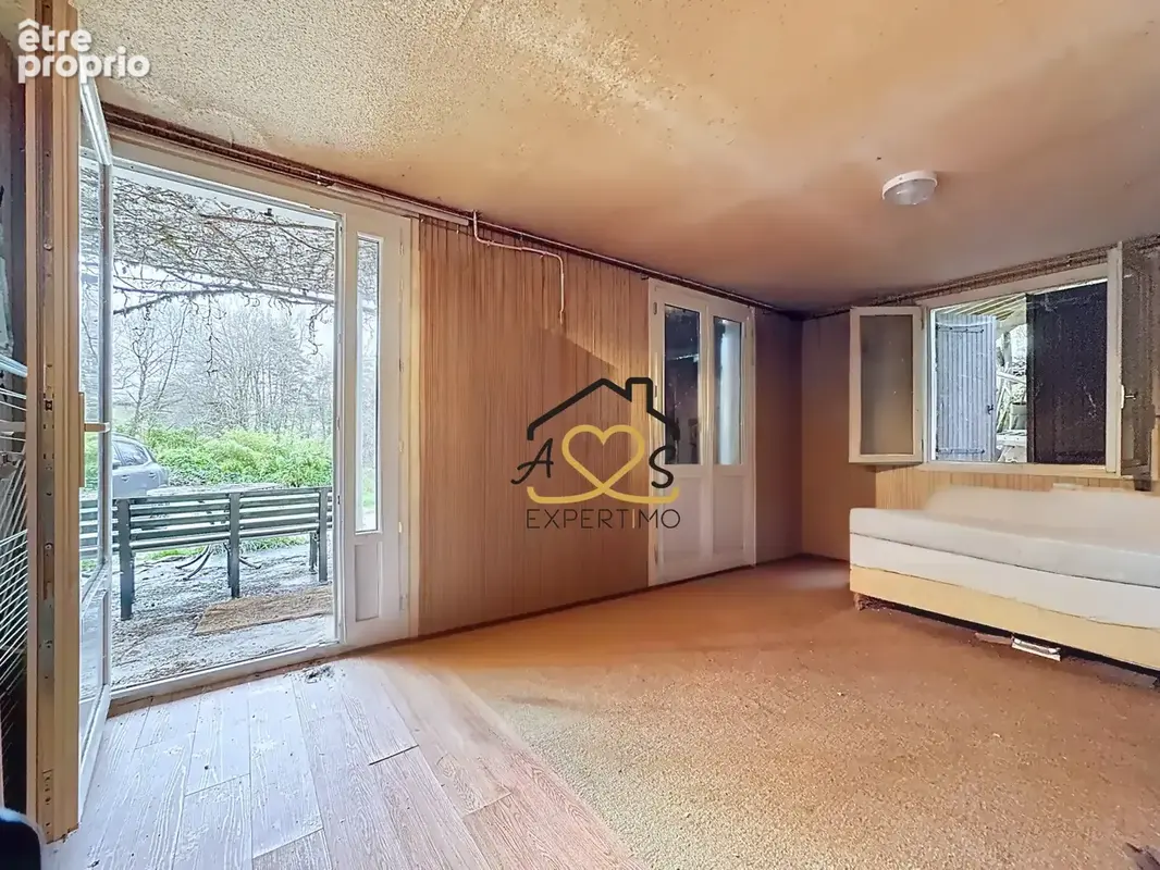 Maison avec grand terrain arboré et étang   7 025 m2   Puy-Guillaume (lieu-dit Le Pas) - photo 17