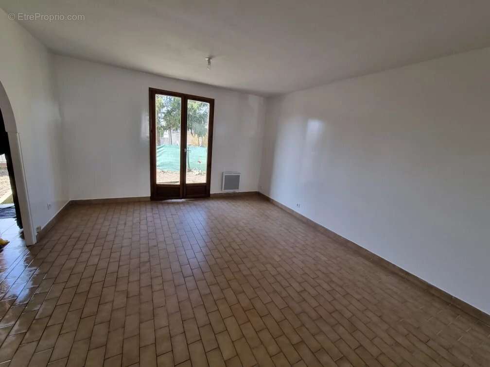 Maison à COULOMMIERS