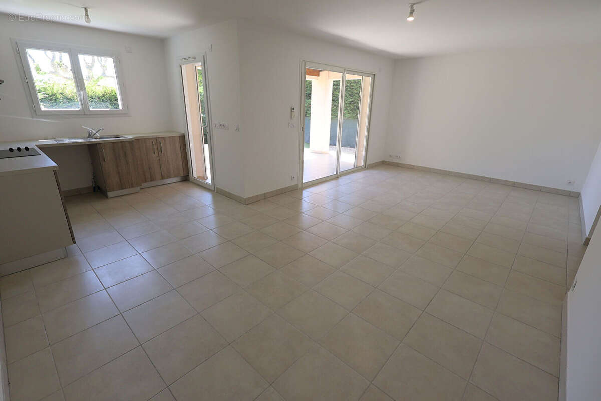 Villa récente Spéracèdes 99 m² avec jardin - photo 7