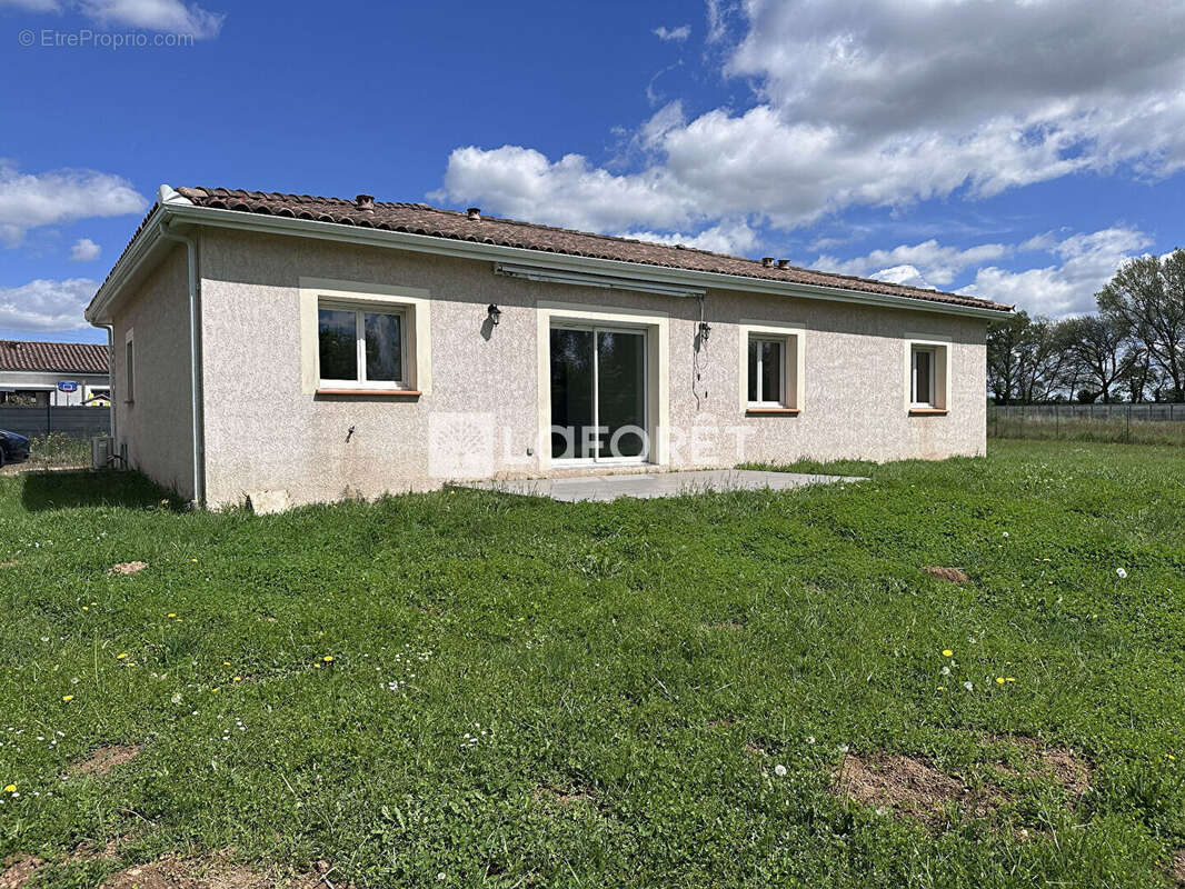Maison à MONTBETON