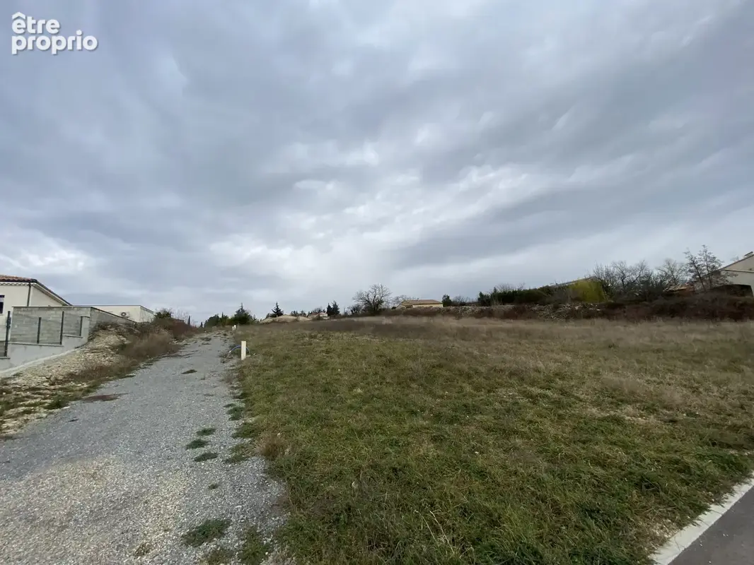 Terrain 900 m² à vendre à Villeneuve-De-Berg (07170) - photo 3