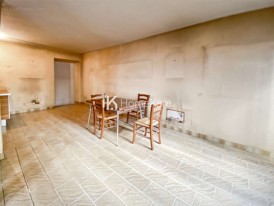 Maison à SALIES-DU-SALAT