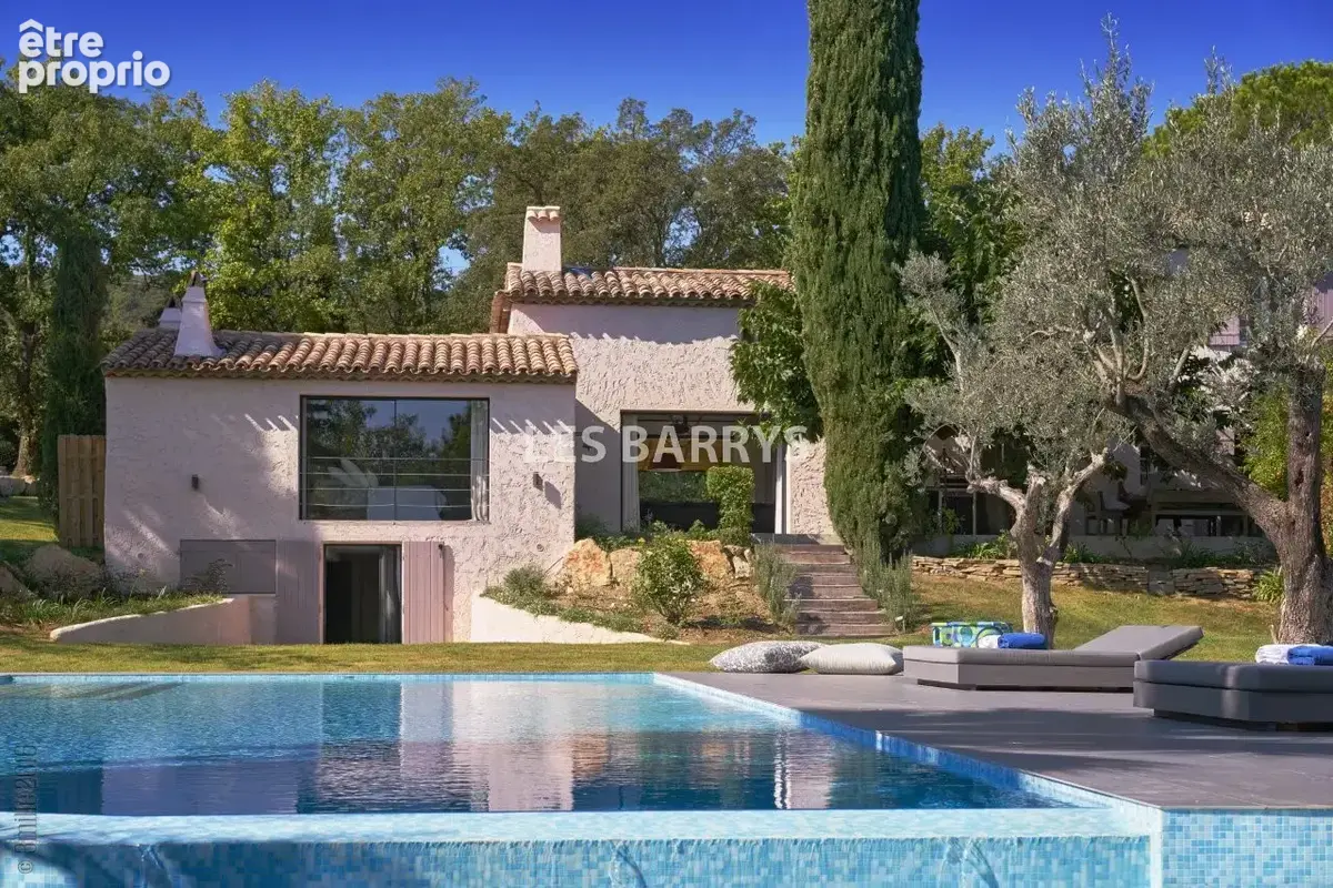 Rare villa de prestige à vendre à Gassin avec piscine et héliport - photo 31