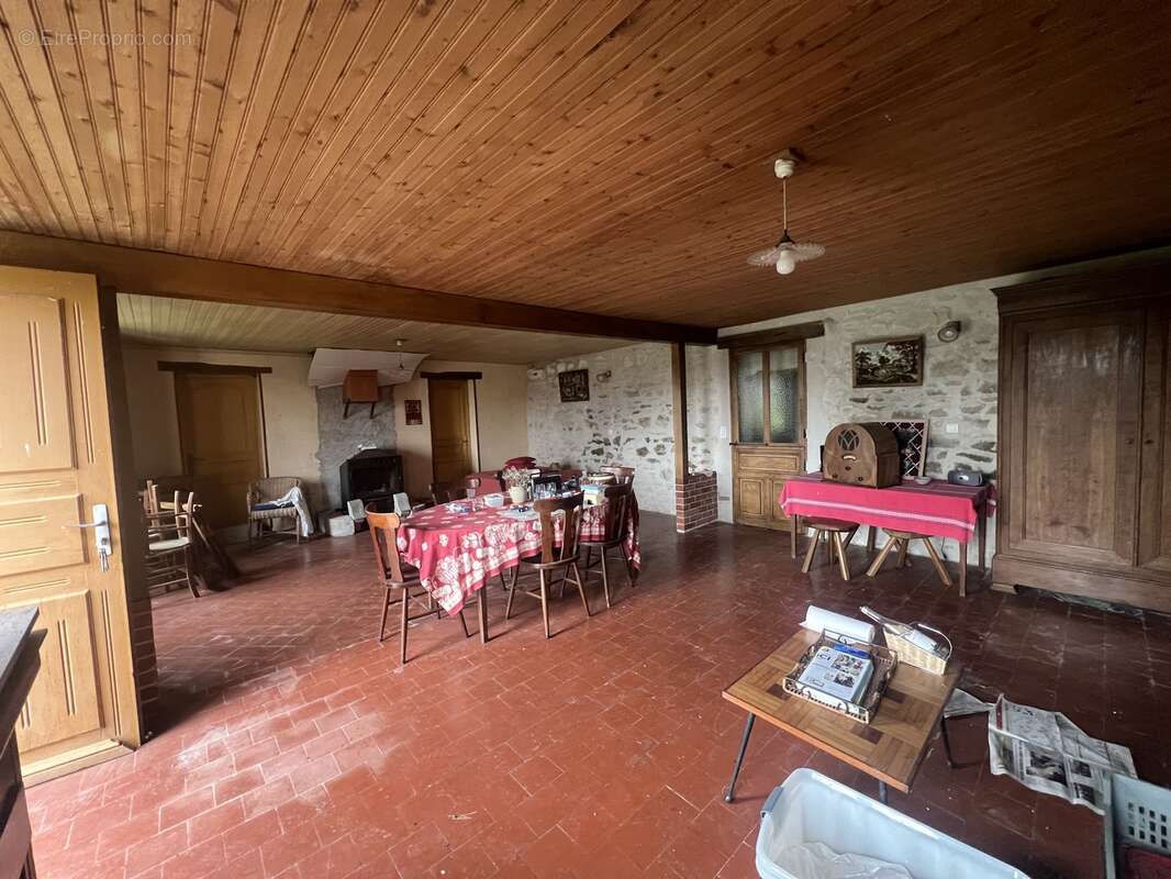 Maison à LE CHATELET