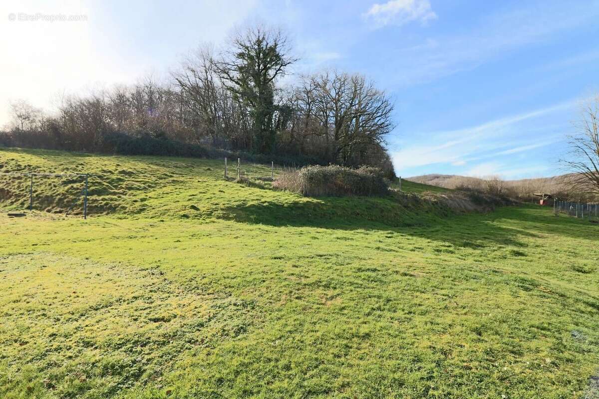 Maison à VIC-EN-BIGORRE