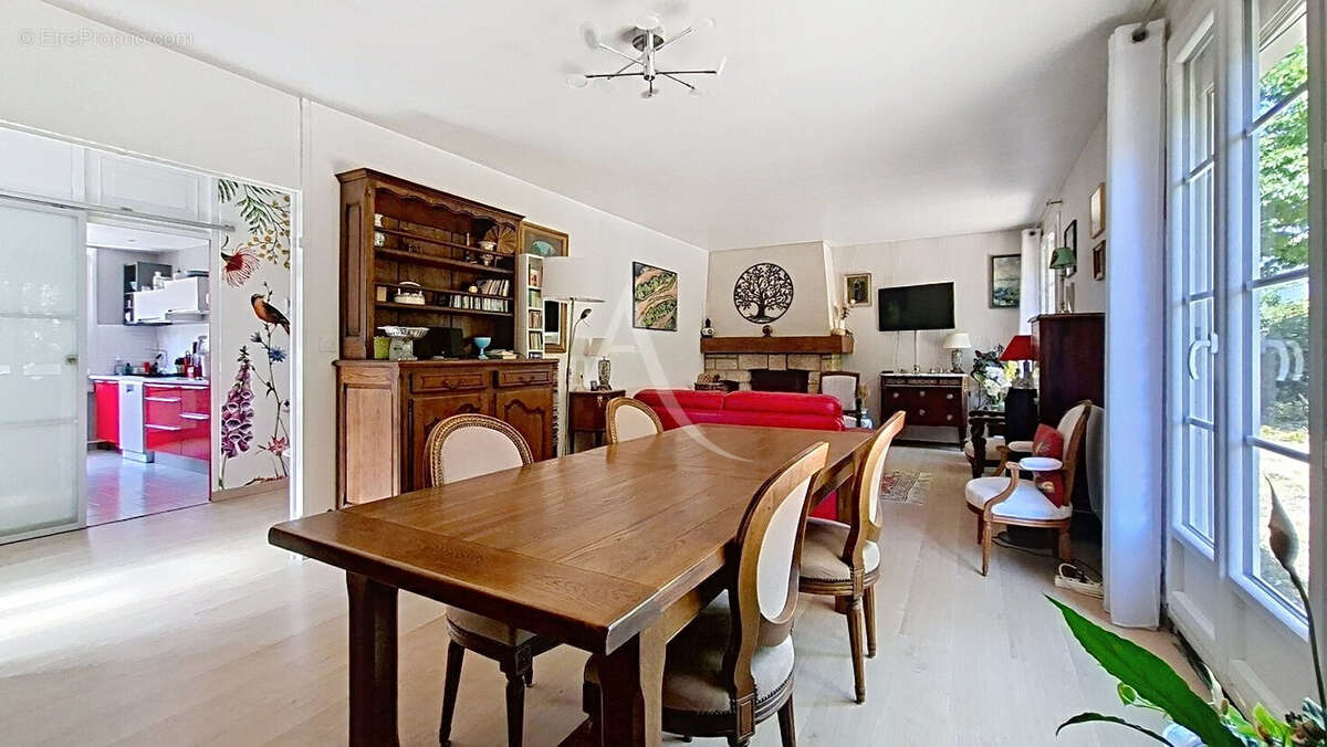 Maison Rives Du Loir En Anjou 6 pièce(s) 165 m2 - photo 2