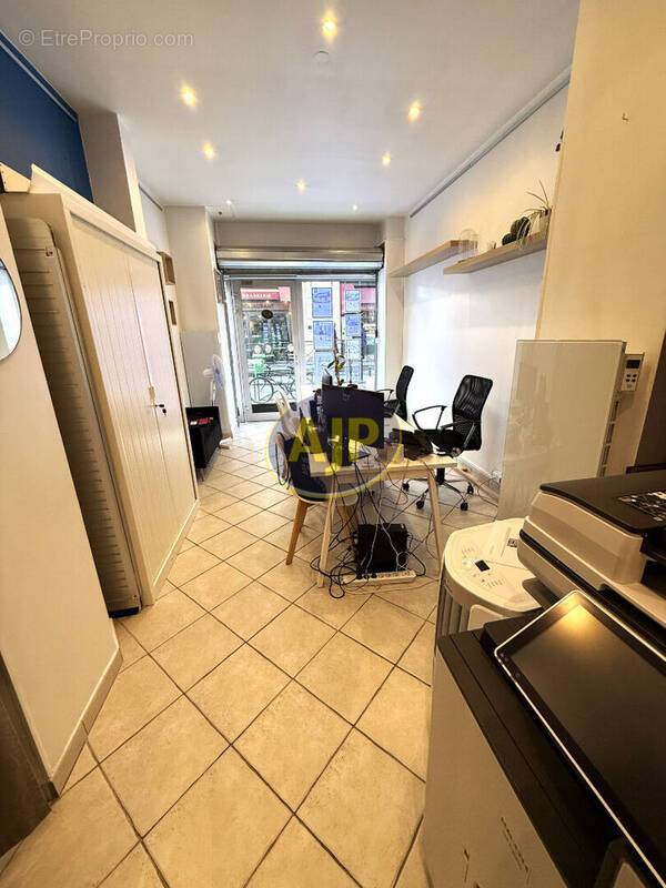 Commerce à PARIS-12E