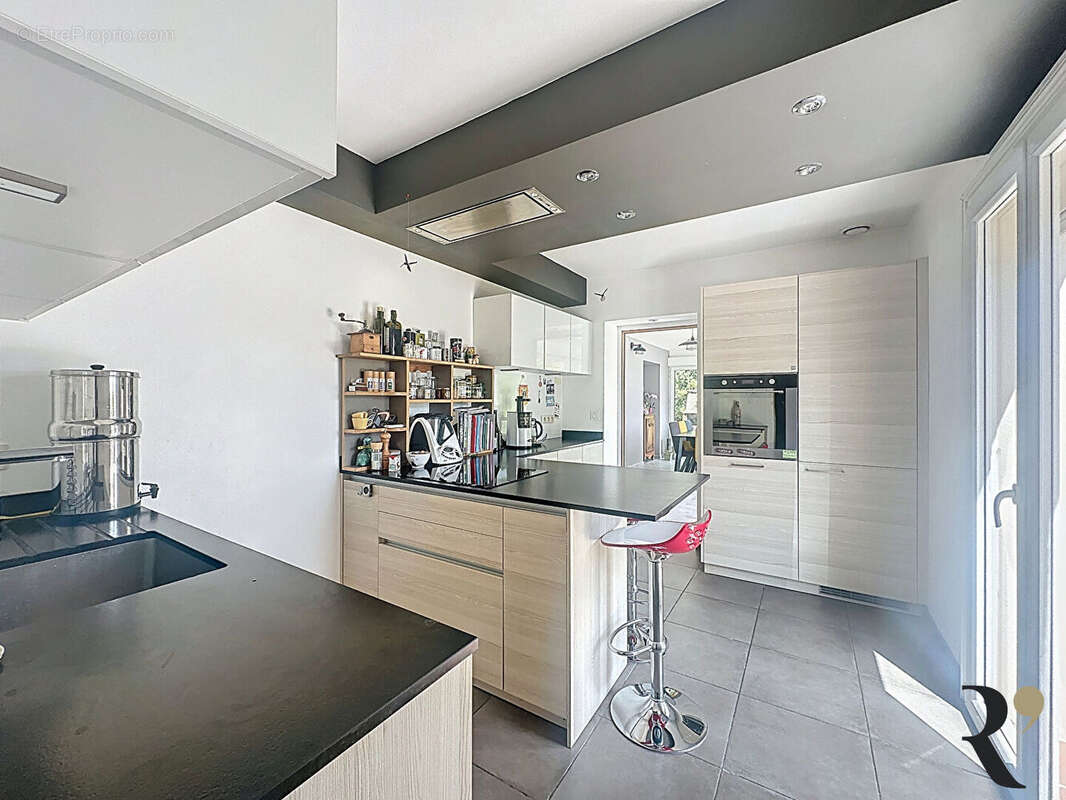 Maison à DREMIL-LAFAGE