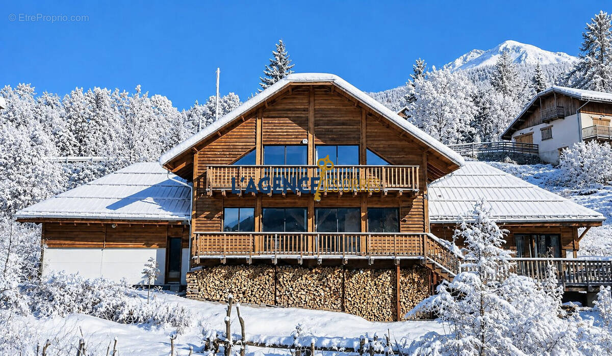 Maison 259 m² à Les Orres  - photo 1