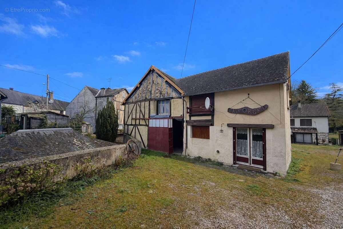 Maison à AUTRY-LE-CHATEL
