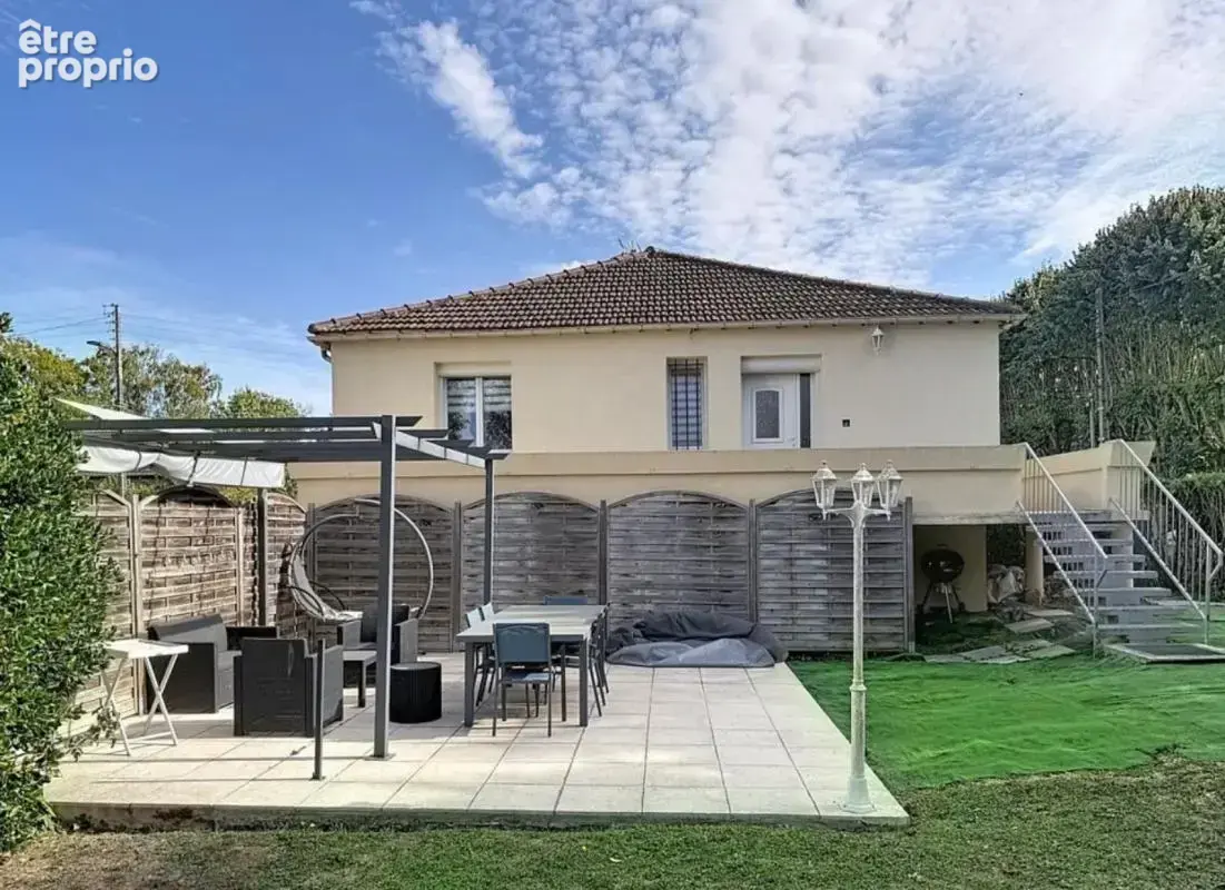 Maison à FONTENAY-SAINT-PERE