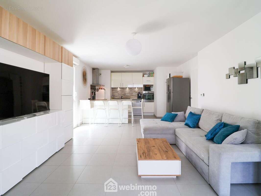 Appartement 64 m² à Marseille-9e  - photo 15