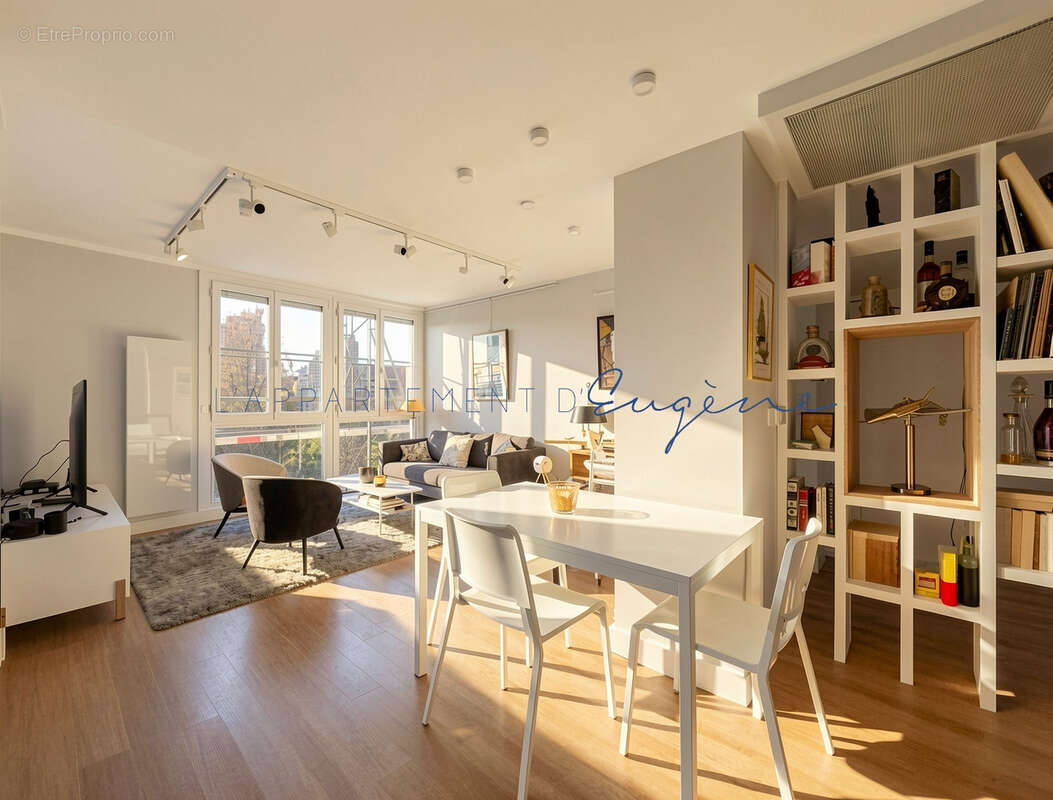 Appartement à PARIS-17E
